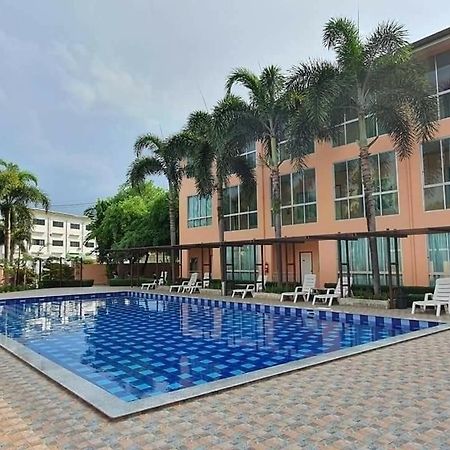 The Victory Hotel Ban Muang Daeng Esterno foto