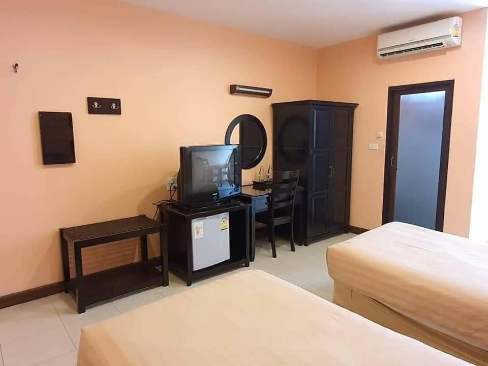 The Victory Hotel Ban Muang Daeng Esterno foto